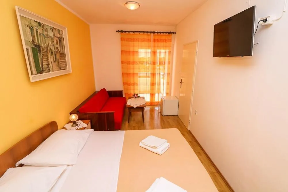 Double Rooms Tomica 2 With Balcony Baska