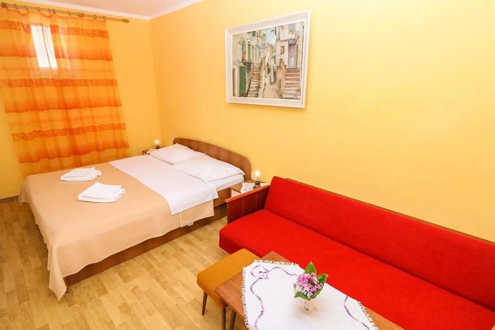 Double Rooms Tomica 2 With Balcony Baska