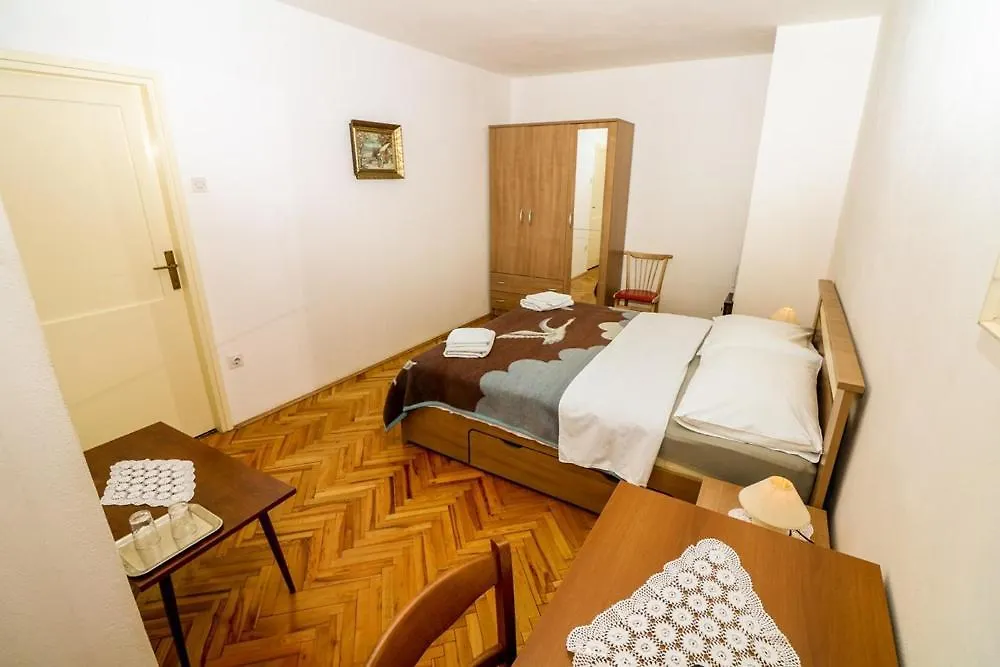 Apartment Double Rooms Tomica 2 With Balcony Baska  Croatia