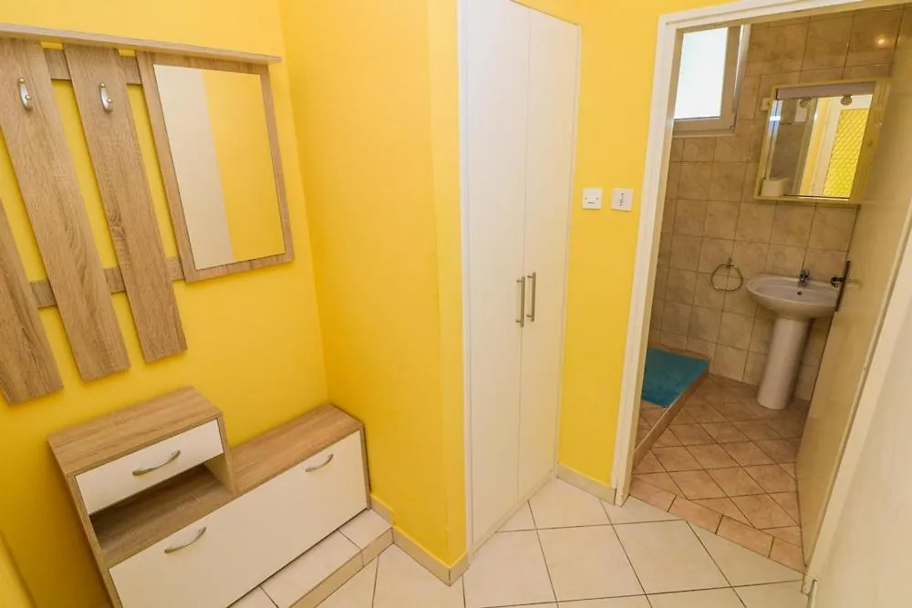 Double Rooms Tomica 2 With Balcony Baska