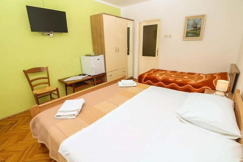 Apartment Double Rooms Tomica 2 With Balcony Baska