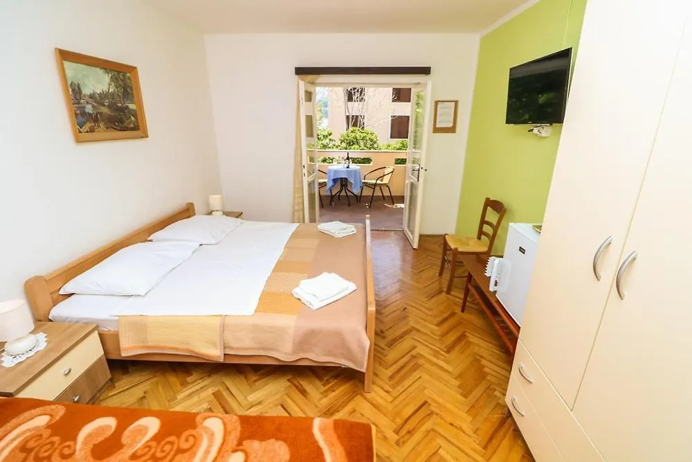 Double Rooms Tomica 2 With Balcony Baska  0*, Baska (Krk)