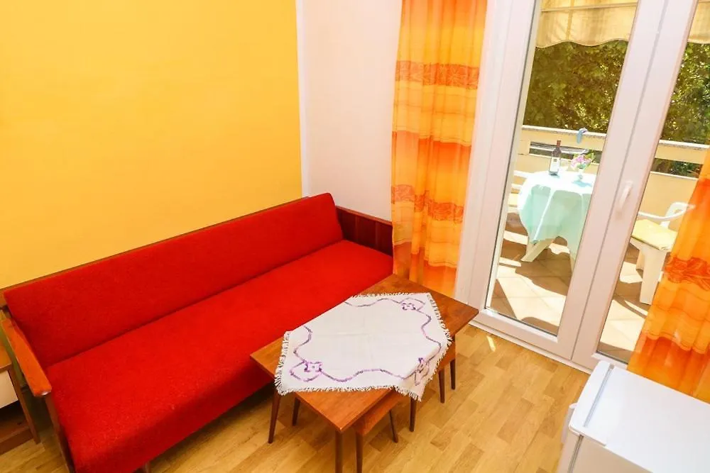 Apartment Double Rooms Tomica 2 With Balcony Baska  Croatia