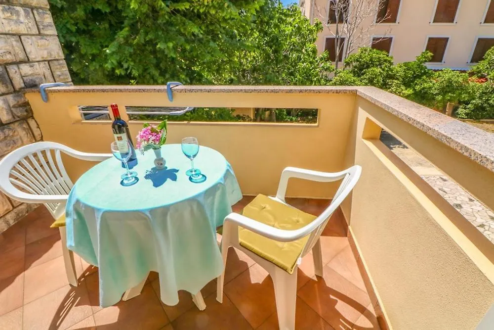 Double Rooms Tomica 2 With Balcony Baska  Baska (Krk)